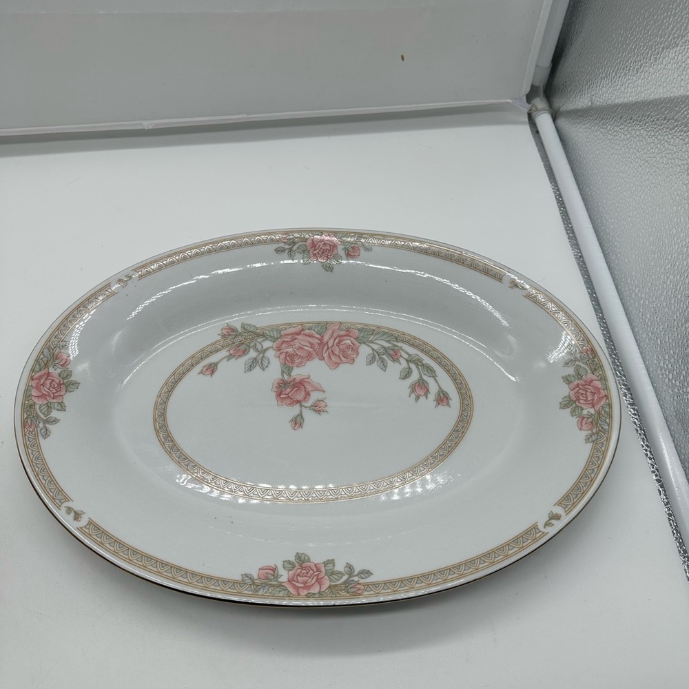 Vintage Crown Ming Oval Serving Platter Cristina Fine China Pink Roses